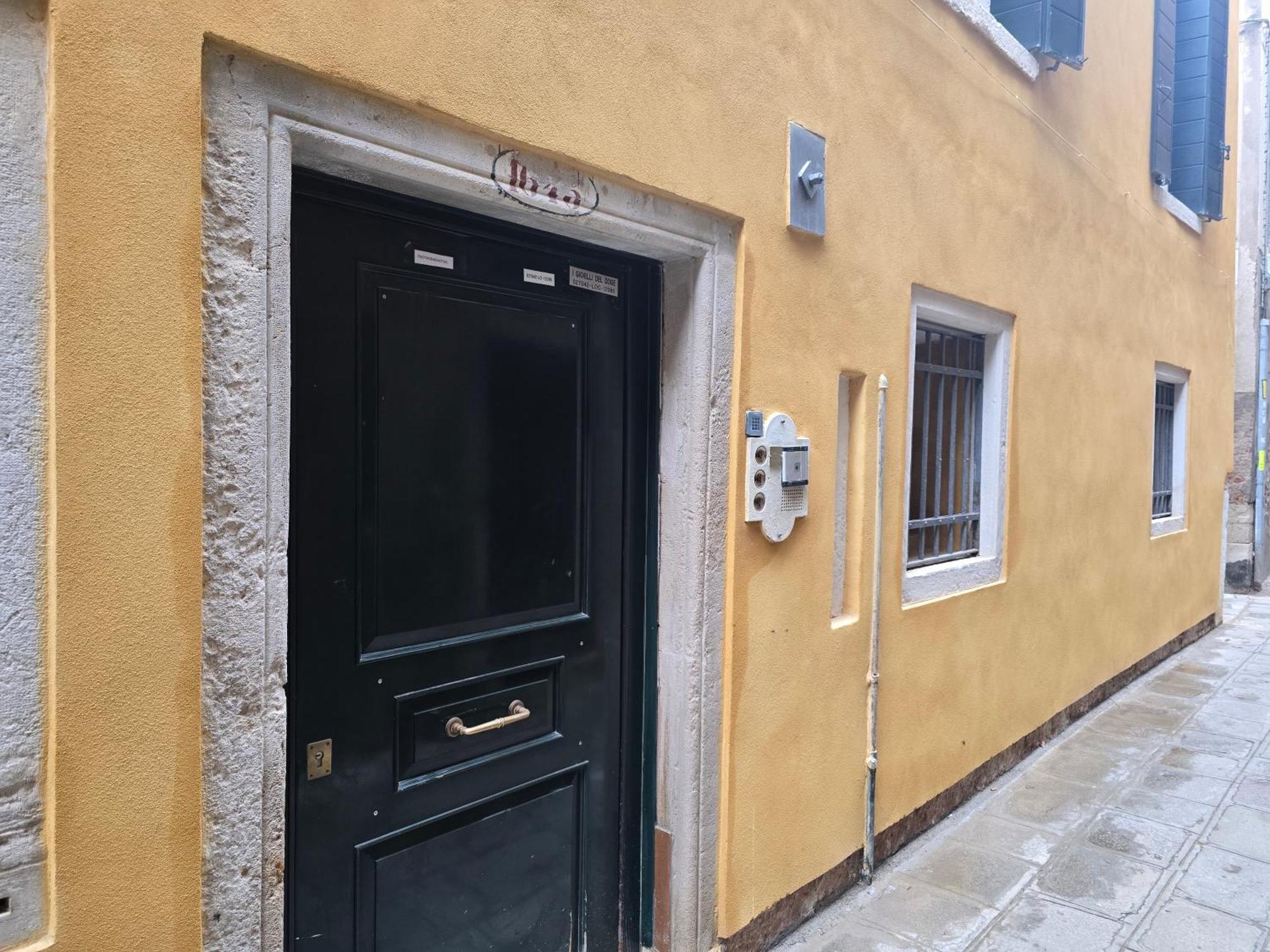 I Gioielli Del Doge - Ametista Apartment Venice Luaran gambar